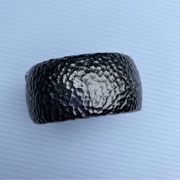 Tat2 Designs Hammered Bangle Bracelet - Picture 2 of 7